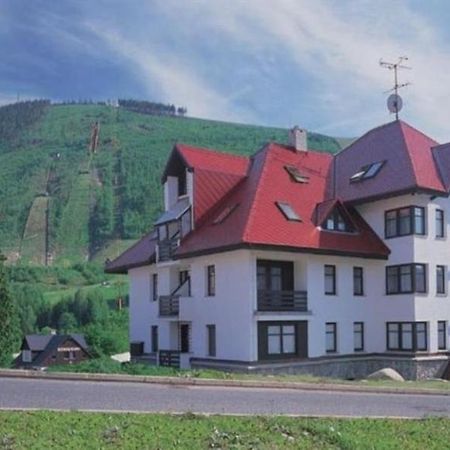 M+M Apartman Harrachov Bagian luar foto