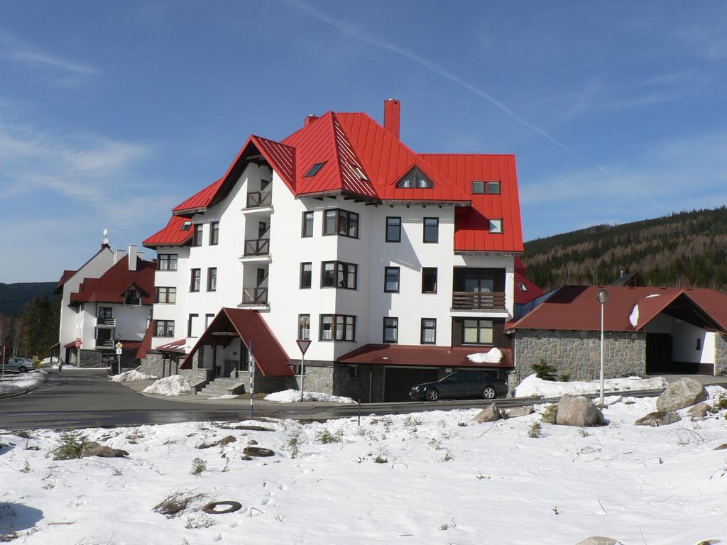 M+M Apartman Harrachov Bagian luar foto